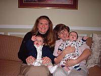 t_moms&babies.jpg 7.4K