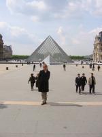 t_louvre.jpg 4.8K